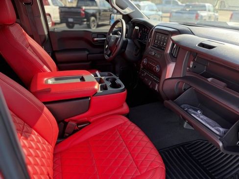 Used 2025 Chevrolet Silverado 1500 Custom Trail Boss image 38