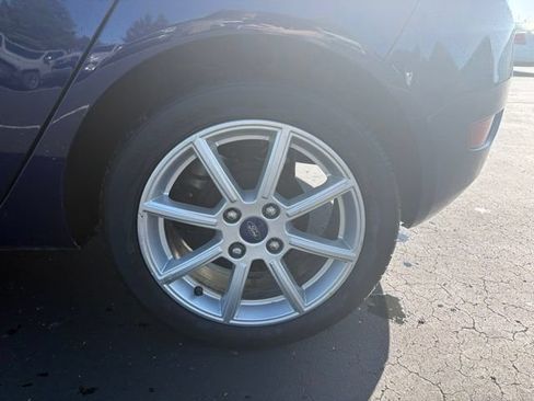 Used 2016 Ford Fiesta SE w/ Equipment Group 201A FWD image 9