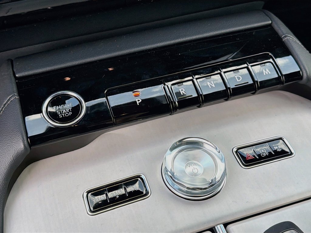 New 2027 Lincoln Navigator Reserve w/ Jet Appearance Package AWD/4WD image 19