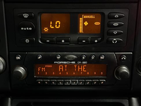 Used 2002 Porsche 911 Turbo image 28