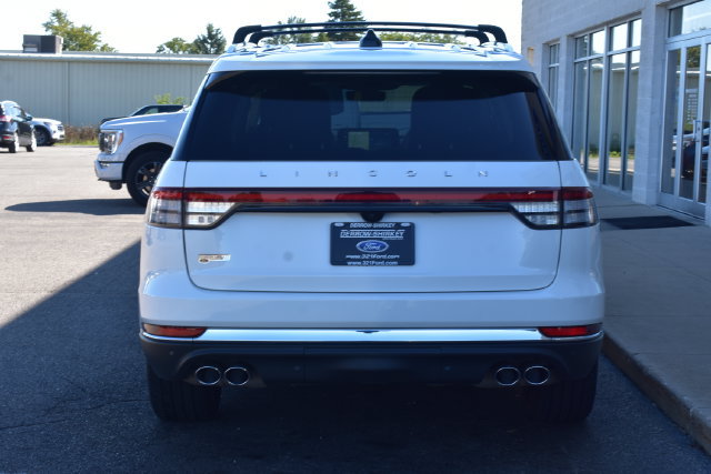 Used 2025 Lincoln Aviator Reserve w/ Illumination Package AWD/4WD image 13
