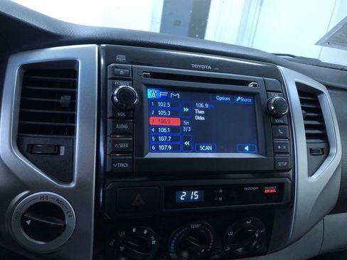 Used 2013 Toyota Tacoma 4x4 Double Cab image 22