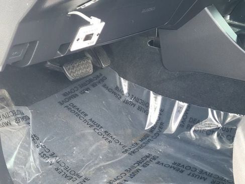 Used 2018 Toyota Tacoma TRD Off-Road image 17