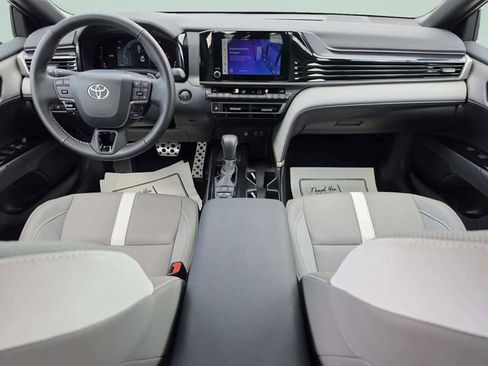 Used 2026 Toyota Camry SE w/ Convenience Package FWD image 34