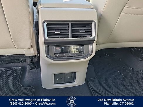 Used 2025 Volkswagen Atlas SEL image 51