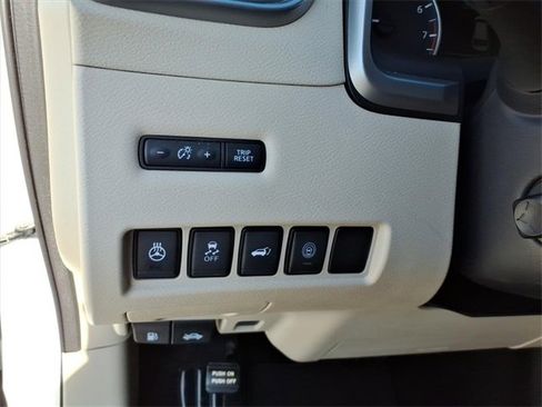 Certified 2019 Nissan Murano Platinum w/ Cargo Package image 8