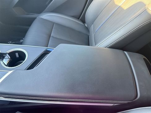 Used 2024 Cadillac Lyriq Sport image 23