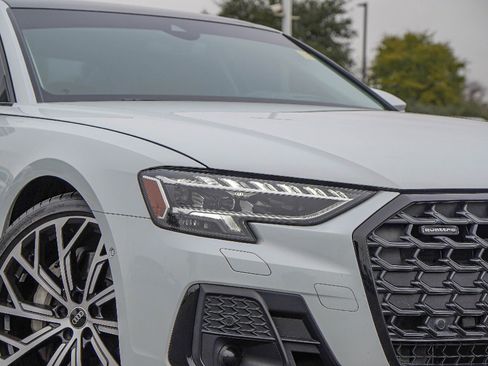 Certified 2024 Audi A8 L 3.0T image 2