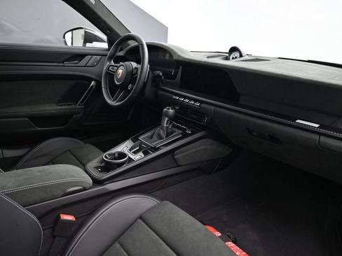 Certified 2026 Porsche 911 GT3 RWD image 12