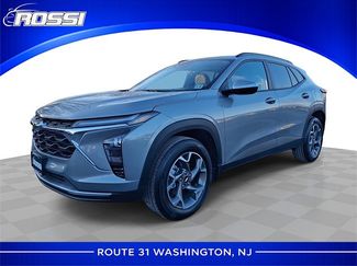 Certified 2025 Chevrolet Trax LT w/ Driver Confidence Package video 1