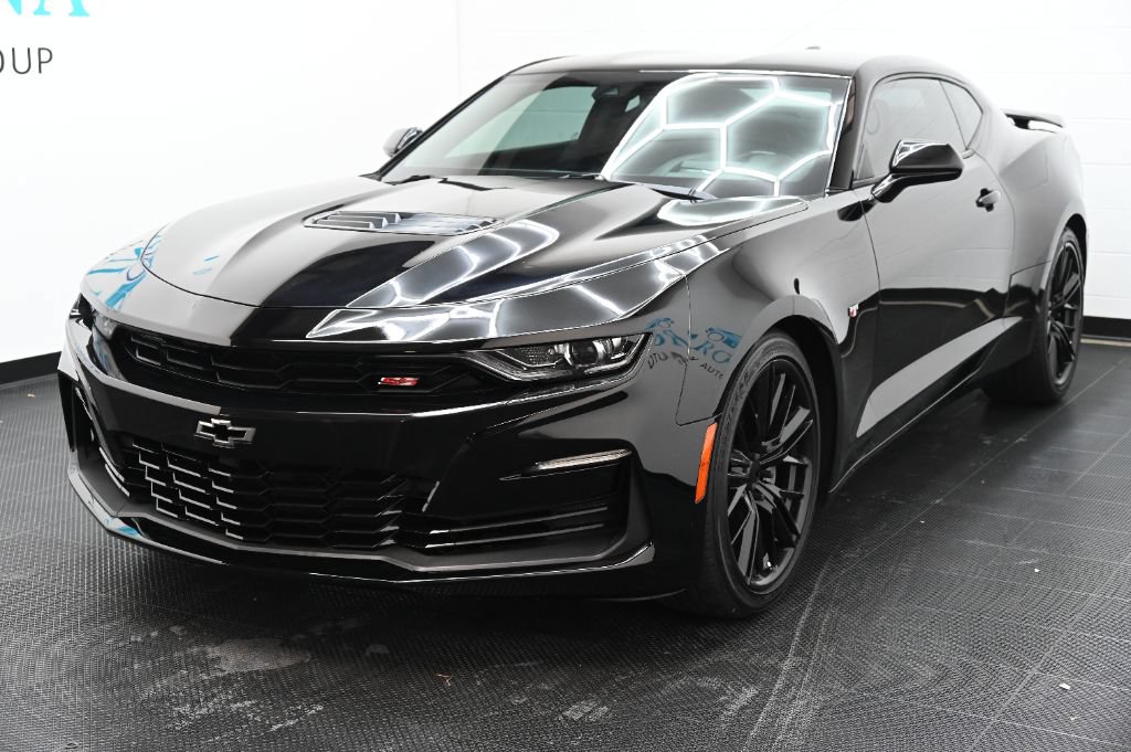 Used 2019 Chevrolet Camaro SS RWD image 6