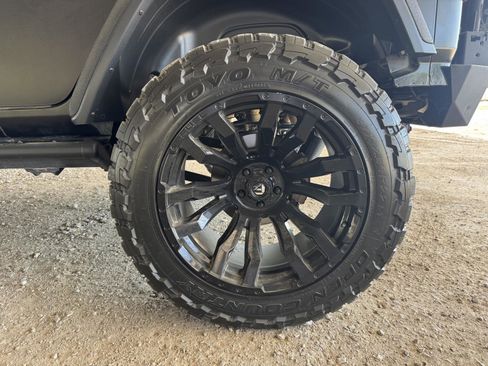 Used 2021 Jeep Wrangler Unlimited Rubicon image 41