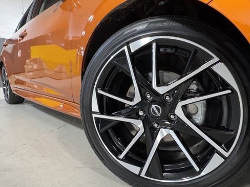 Used 2024 Nissan Sentra SR w/ SR Premium Package image 8