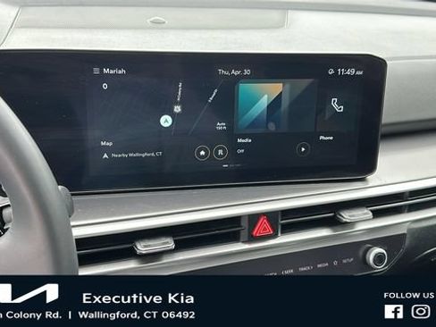 Certified 2024 Kia Sorento S w/ Panoramic Sunroof Package AWD/4WD image 16