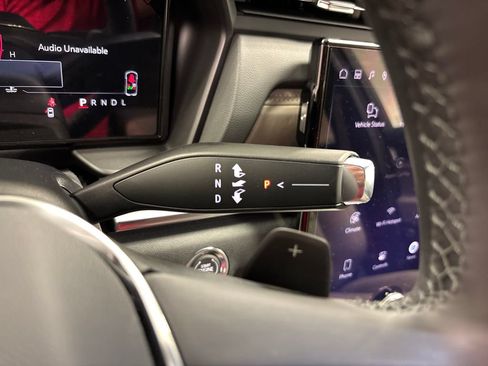 New 2027 GMC Terrain Elevation w/ Elevation Premium Package FWD image 33