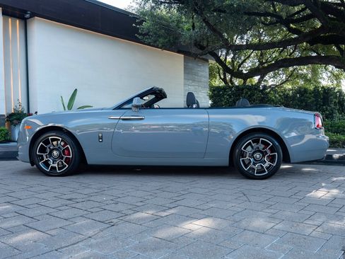 Certified 2021 Rolls-Royce Dawn RWD image 23