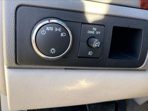 Used 2013 GMC Yukon XL SLT image 32