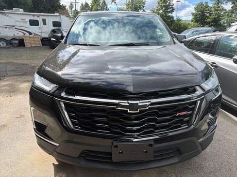 Used 2023 Chevrolet Traverse RS AWD/4WD image 2