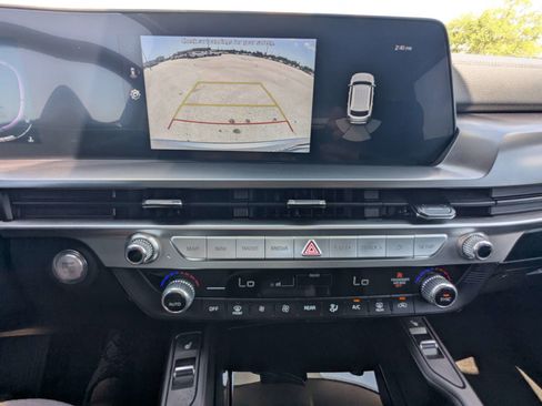 Certified 2025 Kia Telluride S FWD image 28