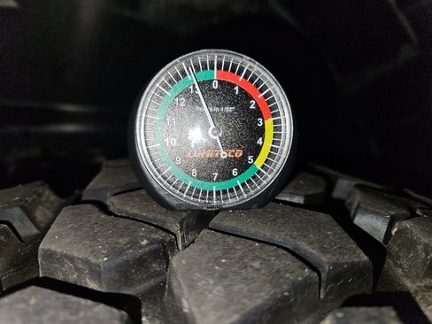 Used 2023 Jeep Gladiator Willys image 24