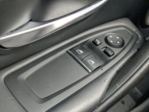 Used 2019 BMW M4 Base image 15