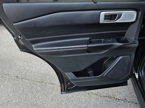 Used 2020 Ford Explorer ST w/ Premium Technology Package image 40