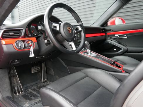 Used 2018 Porsche 911 Carrera 4S image 4
