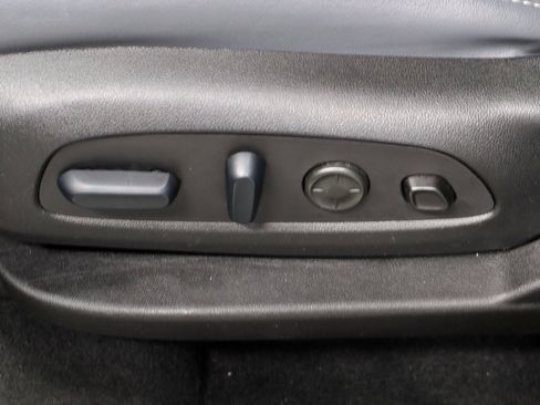 Used 2024 Buick Enclave Premium image 28