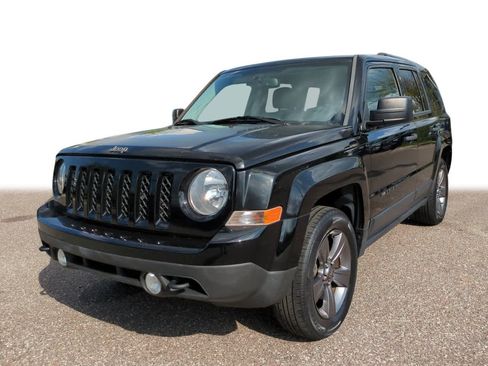 Used 2017 Jeep Patriot Sport image 1