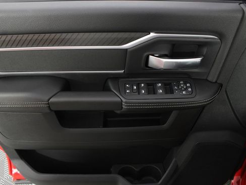 New 2026 RAM 2500 Big Horn w/ Night Edition AWD/4WD image 13