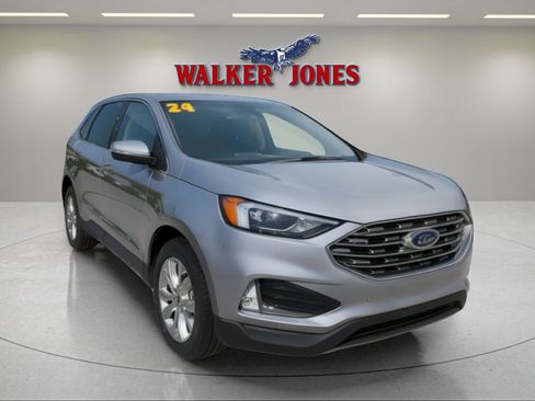 Used 2024 Ford Edge Titanium image 1
