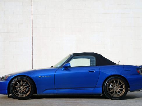 Used 2006 Honda S2000 image 8