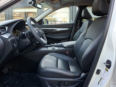Used 2020 INFINITI QX50 Essential w/ Convenience Package AWD/4WD image 14