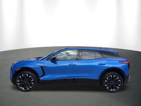 Used 2025 Chevrolet Blazer EV RS RWD image 14