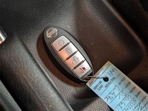 Used 2019 Nissan Kicks SV image 24