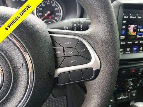 Certified 2023 Jeep Renegade Latitude AWD/4WD image 26