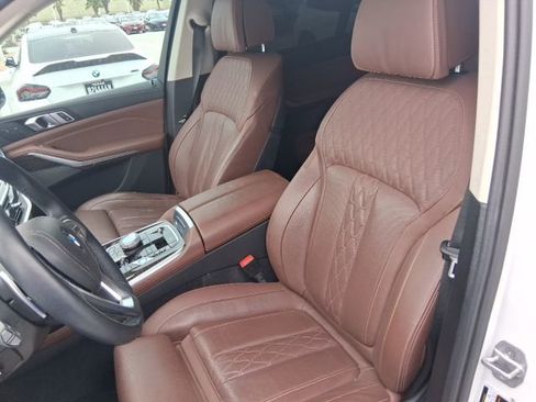 Used 2024 BMW X7 xDrive40i w/ Executive Package AWD/4WD image 14