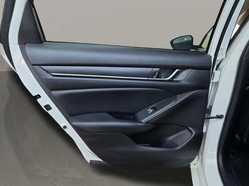 Used 2021 Honda Accord Sport image 17
