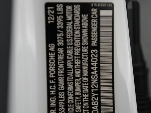 Used 2022 Porsche Taycan 4S image 27