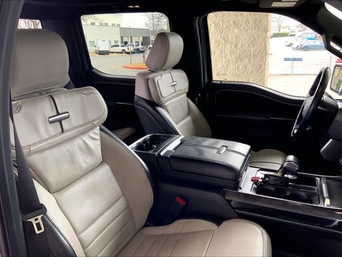 Used 2022 Ford F150 Lightning Platinum image 8