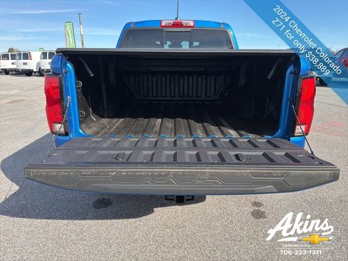 Certified 2024 Chevrolet Colorado Z71 w/ Z71 Convenience Package 2 image 7