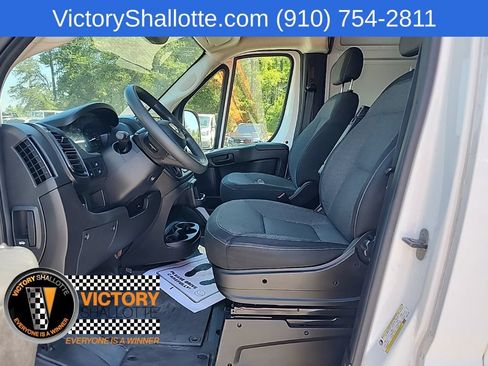 Used 2024 RAM ProMaster 2500 w/ Convenience Group FWD image 16