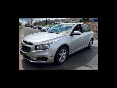 Used 2016 Chevrolet Cruze LT w/ Sun And Sound Package image 1