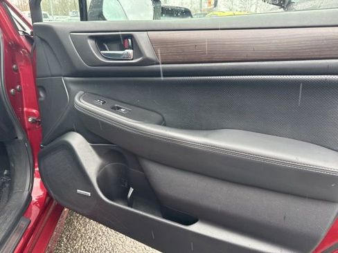 Used 2016 Subaru Legacy 2.5i Limited AWD/4WD image 8
