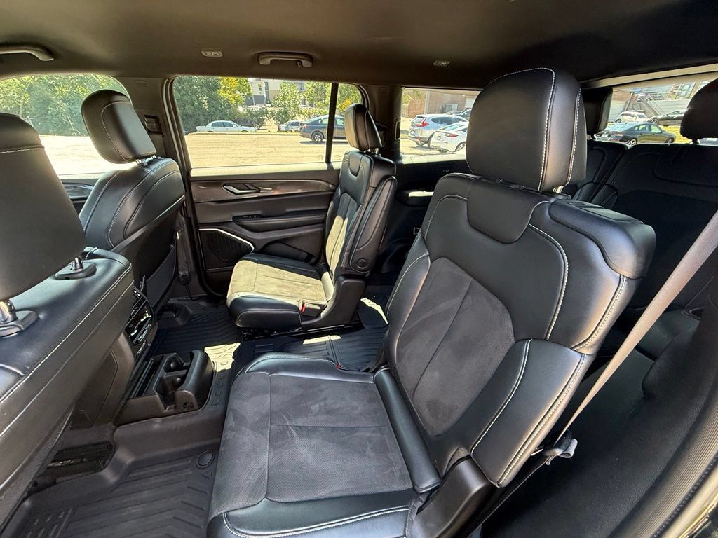 Used 2021 Jeep Grand Cherokee L Laredo AWD/4WD image 28