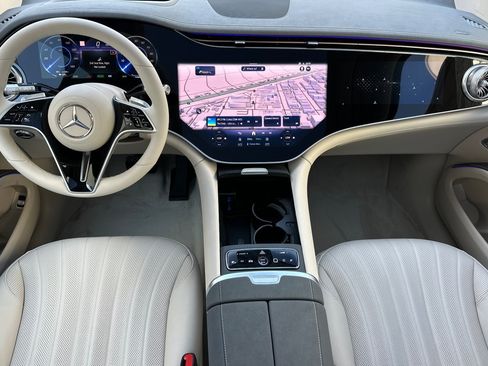 New 2026 Mercedes-Benz EQS 400 4MATIC SUV image 12