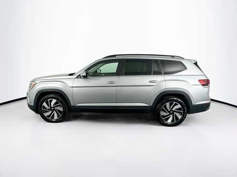 Used 2025 Volkswagen Atlas SE AWD/4WD image 4
