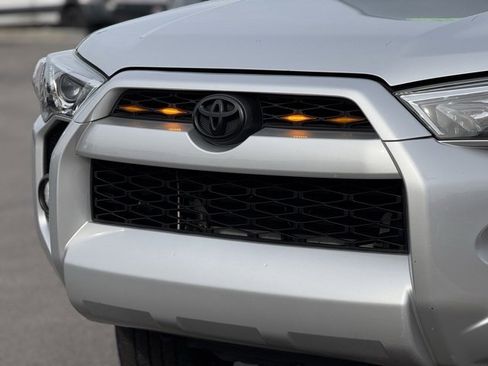 Used 2019 Toyota 4Runner SR5 Premium image 5
