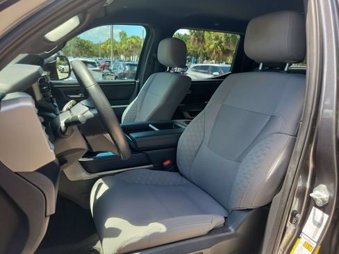Used 2025 Toyota Tundra SR5 w/ SR5 Convenience Package AWD/4WD image 17