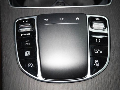 Certified 2022 Mercedes-Benz GLC 300 image 31